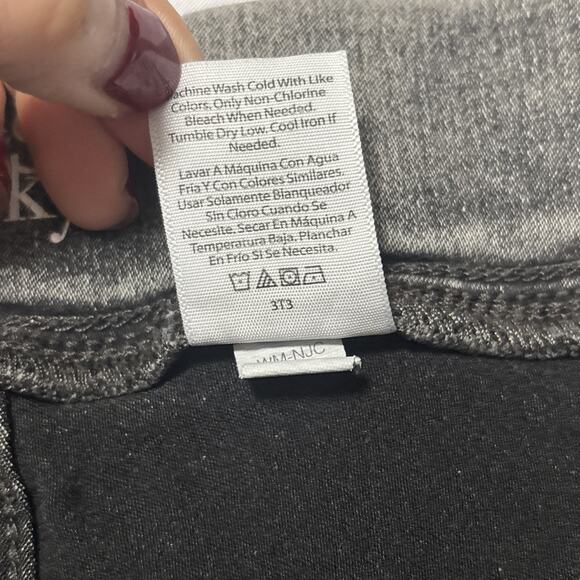 Terra & Sky Women's 1X Pull On Faded Black Capri Jeans Rocker Rockabilly Sexy - Picture 6 of 9